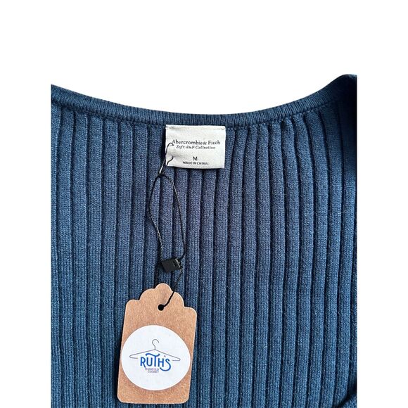 Abercrombie & Fitch Soft A&F Cropped Wrap Longsleeve Luxeloft Slim Sweater - Picture 2 of 5